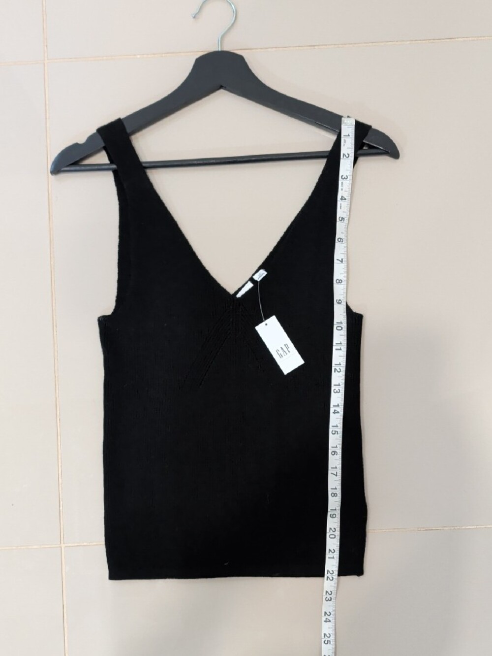 GAP Black V-Neck Ribbed Knit Tank - Picture 9 of 9